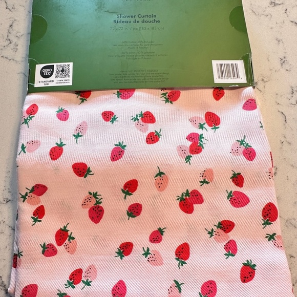 Kate Spade Strawberry Shower Curtain 72 x 72 Pink Wild Strawberries NWT - Picture 4 of 6